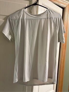 Women’s White Performance Short-Sleeve Shirt